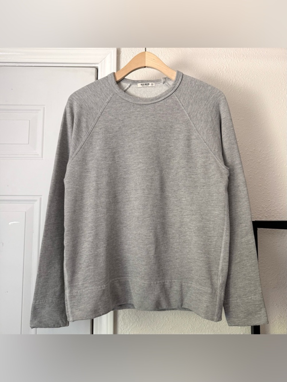 BUCK MASON heather grey cotton crew neck long sleeve raglan pullover sweater‎